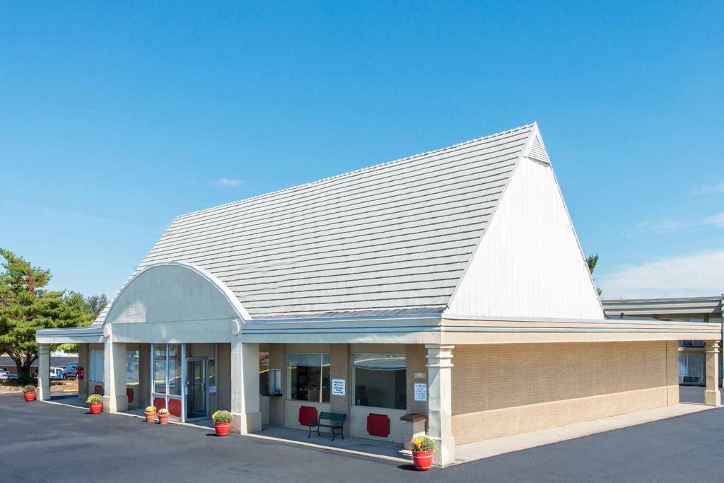 Fairbridge Inn Express Франкфорт Екстериор снимка